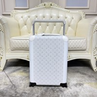 Louis Vuitton Optic White Horizon 55 M10149