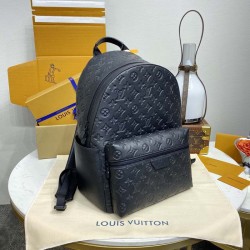 Louis Vuitton Discovery Backpack M46553
