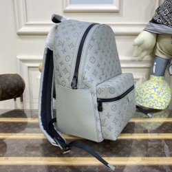 Louis Vuitton Discovery Backpack M46557