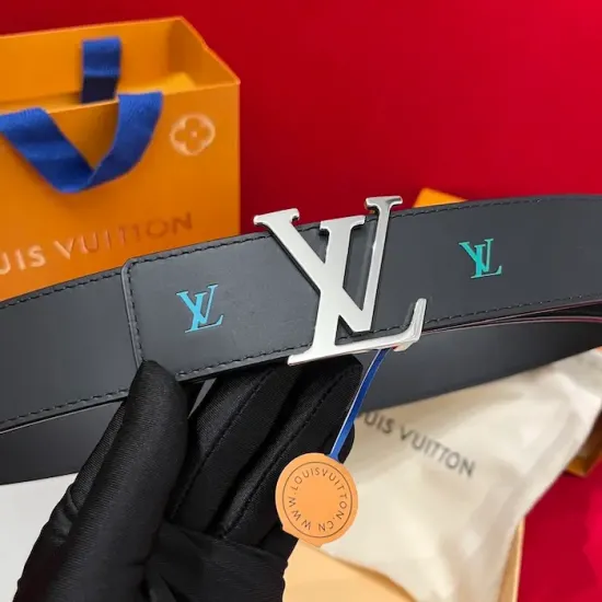 Replica LV Initiales Belt – High-Quality Reversible Design Replica LV Initiales 40mm Reversible Belt – Monogram Buckle & Leather Strap