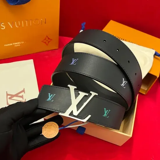 Replica LV Initiales Belt – High-Quality Reversible Design Replica LV Initiales 40mm Reversible Belt – Monogram Buckle & Leather Strap