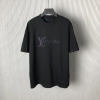 Louis Vuitton Iridescent LV Vers T-Shirt 1AGTSF