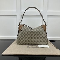 Gucci GG Emblem medium shoulder bag brown ‎815216