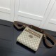 Gucci GG Supreme small messenger bag ‎681021