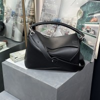 Loewe Puzzle bag in classic calfskin Black