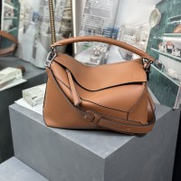 Loewe Puzzle bag in classic calfskin Tan