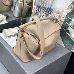 Loewe Puzzle bag in soft grained calfskin beige