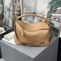 Loewe Puzzle bag in soft grained calfskin tan