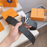 LV Initiales 40MM Reversible Belt M9043