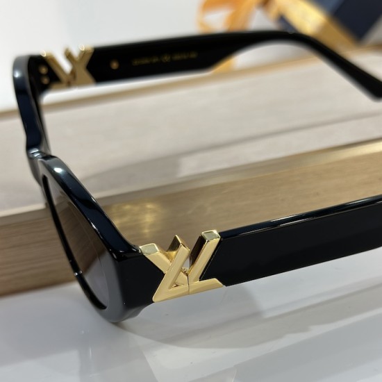 Louis Vuitton LV GO-14 Cat Eye Sunglasses Z2104W Louis Vuitton LV GO-14 Cat Eye Sunglasses Z2104W